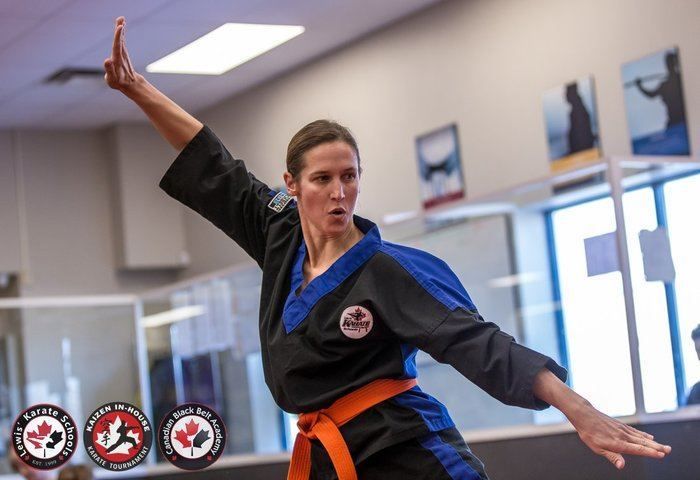 <center>Adult Karate Classes (Ages 18 and up) To Boost Up Your Fitness!<center>
